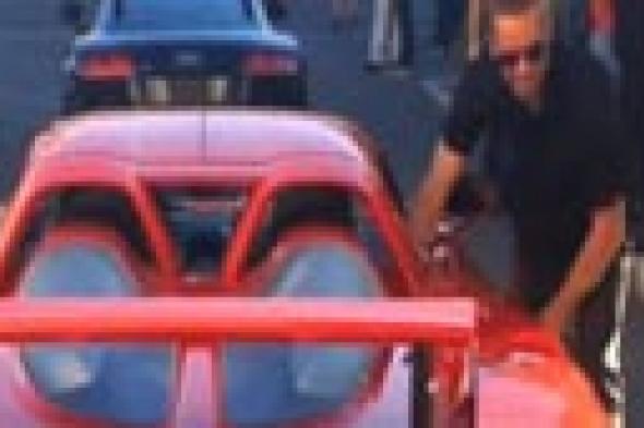 بالصورة والفيديو: الدقائق الأخيرة لبول ووكر قبل جولته المميتة بالسيارة