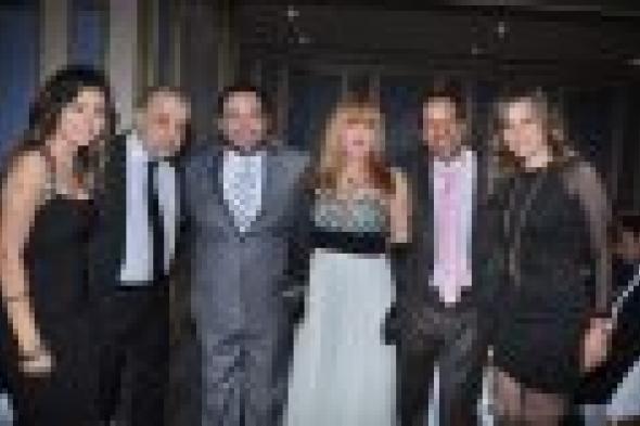 نجوم الفن يحتفلون بزفاف شقيق دينا فؤاد