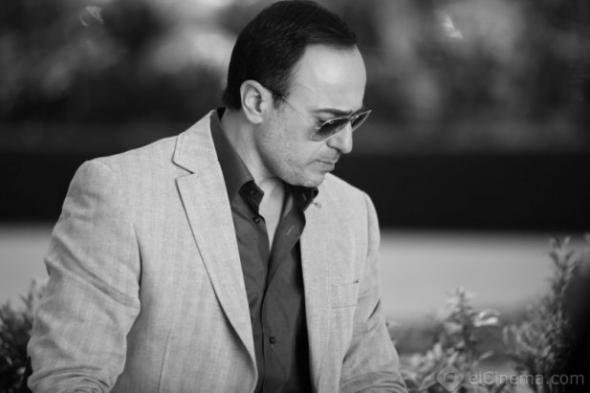 صابر الرباعى يشكر من قدموا له التعازى فى وفاة والده