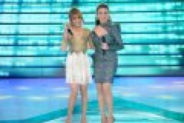 بالصور : أنغام تقدم أغنية جديدة ووردة الجزائرية تزور مسرح ستار أكاديمى