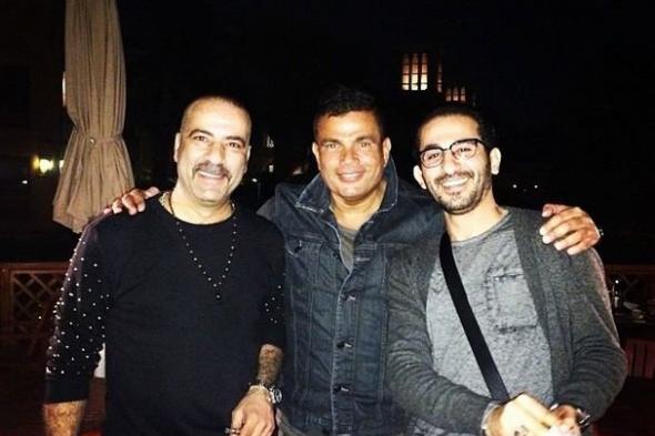بالصورة: عمرو دياب يجتمع بأحمد حلمى ومحمد سعد على العشاء في دبي