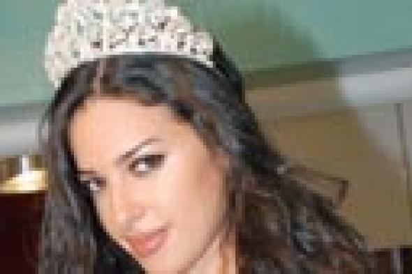 ملكة جمال مصر إلهام وجدي تحارب الصفحات المزيفة بتدشين صفحتها على "Facebook"