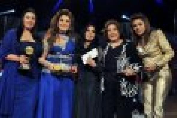 بالصور: نجوم السينما والدراما في حفل توزيع جوائز أوسكار ART لعام 2013