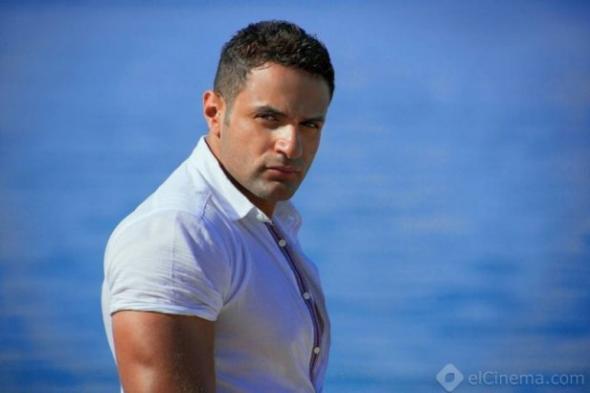 محمد نور يصدر ألبومه "حلوة الأيام"