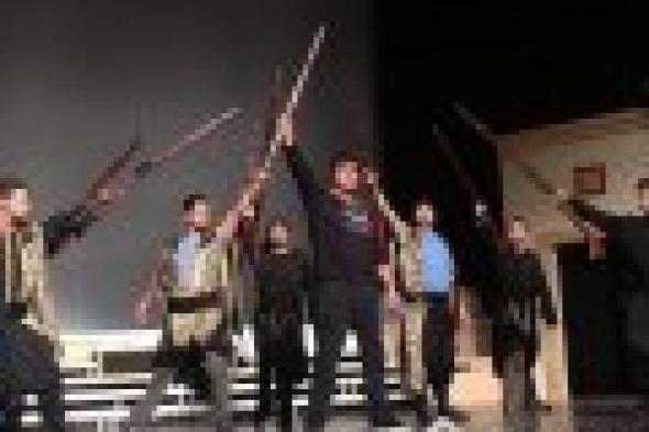 بالصور : عاصى الحلانى ونادين الراسى فى التمارين الأخيرة لعرض مسرحية " شمس وقمر "