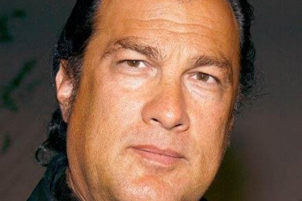 هل يترشح ستيفن سيجال ليصبح حاكم ولاية أريزونا؟