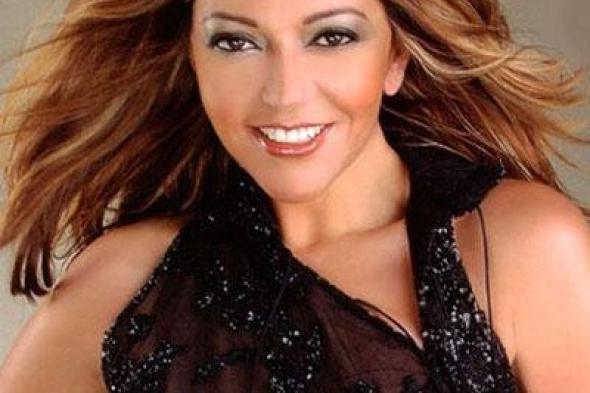 تويتر تمنح سميرة سعيد العلامة الزرقاء هدية عيد ميلادها