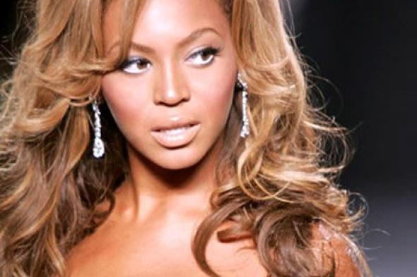 معجبى بيونسيه يطالبونها بالتبرع لمنظمة Challenger الفضائية بعد أغنية XO