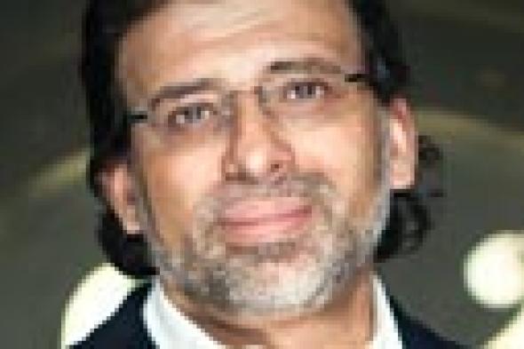 خالد يوسف يتخلى عن حمدين صباحي لدعم السيسي