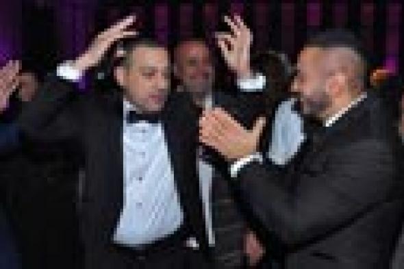 بالصور: رقص تامر حسني مع دياب