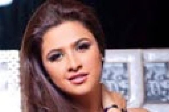 ياسمين عبد العزيز تستعد لـ "مطلوب عريس"