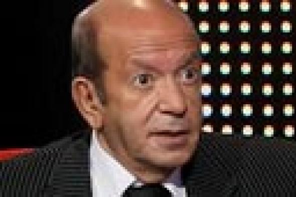 لطفي لبيب يتأكد من شائعة وفاته.. وغير معجب بأداء باسم يوسف