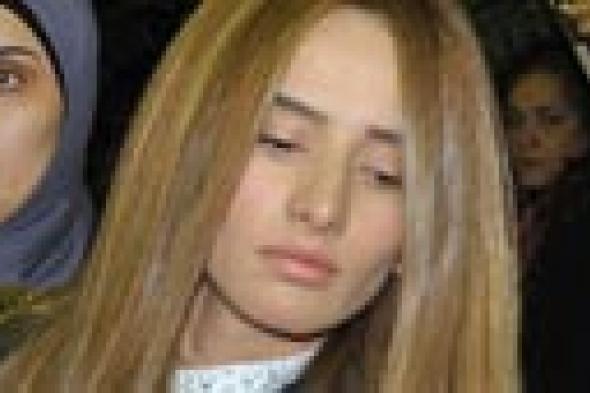 محامى زينة يطالب وسائل الإعلام احترام صمتها بشأن نسب توأمها من أحمد عز