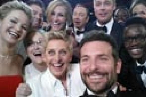إلين ديجينيريس تدخل صور الـ " Selfie" لحفل الأوسكار