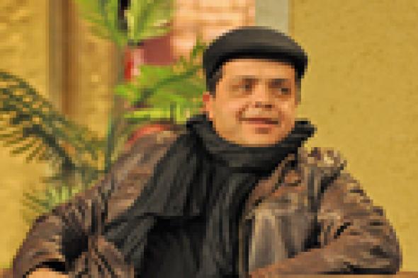 هنيدي ينافس حلمي والسقا وكريم عبد العزيز بـ"فرصة سعيدة"
