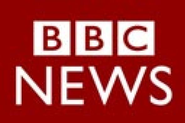 بالفيديو: مذيعة BBC تختفي خلال قراءة النشرة!