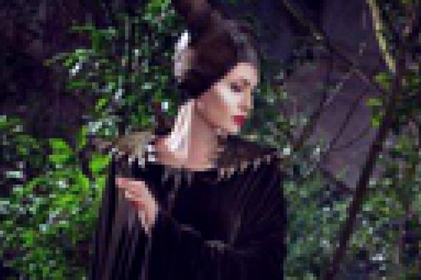 صورة: أنجلينا جولي تخيف ابنتها "فيفيان" في Maleficent