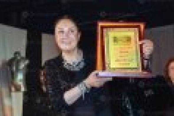 بالصور: تكريم سميحة أيوب ولطيفة وشيرين بمناسبة عيد الأم