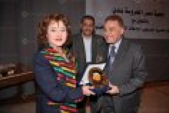 بالصور: تكريم ليلى طاهر وفردوس عبدالحميد في جمعية مصر المحروسة