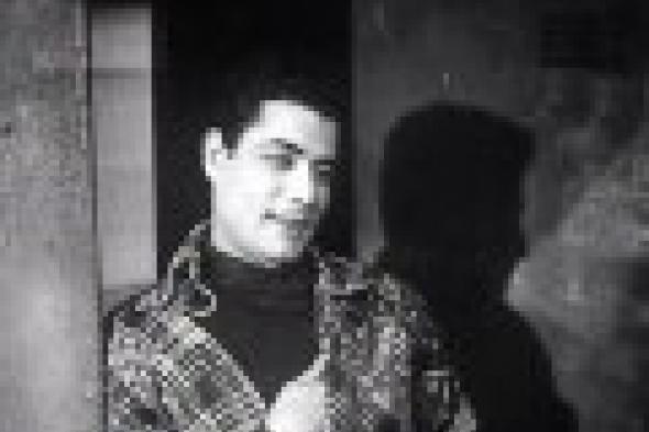 شكري سرحان.. رحلة صعود بدأت من جامع السيدة