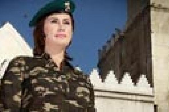 بالفيديو: ريم نصري شقيقة أصالة تتحداها وتغني لبشار الأسد