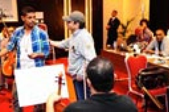 صورة: التحضيرات الأخيرة لحفل عبد المجيد عبد الله في دبي