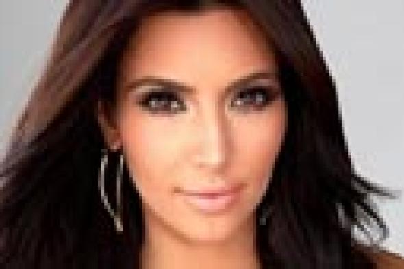 كيم كارداشيان متهمة بمناصرة بشار الأسد على Twitter