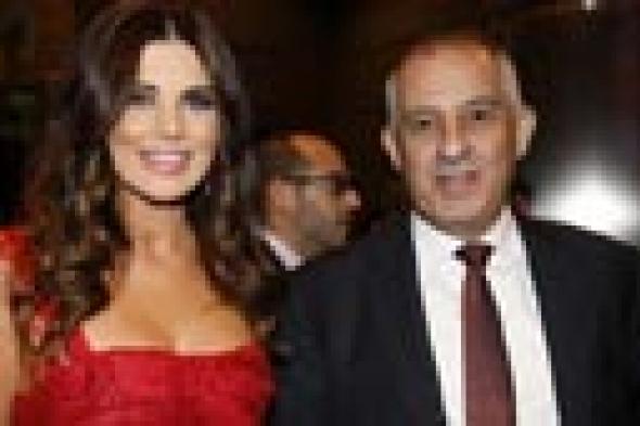 الإعلامية منى أبو حمزة تمتنع عن الظهور بعد اتهام زوجها بـ"الاختلاس"