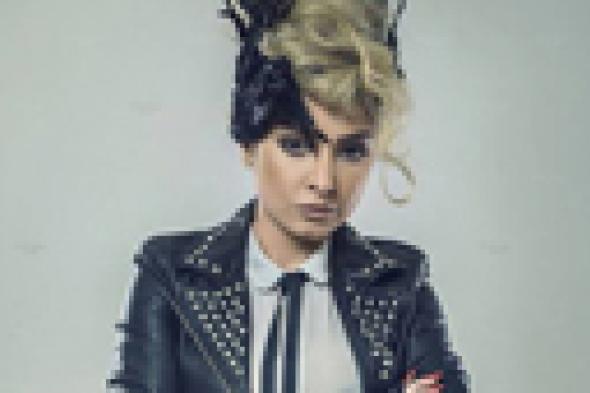 بالصورة: روجينا تستمر في إبهار جمهورها بإطلالاتها الجديدة