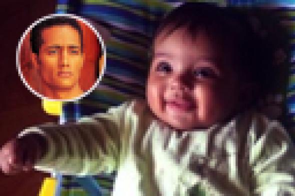 محمد رمضان ينشر الصورة الأولى لعلي ابنه