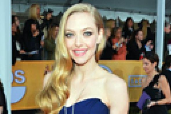 أماندا سايفريد تعود للتعاون مع هيو جامان في "بيتر بان"