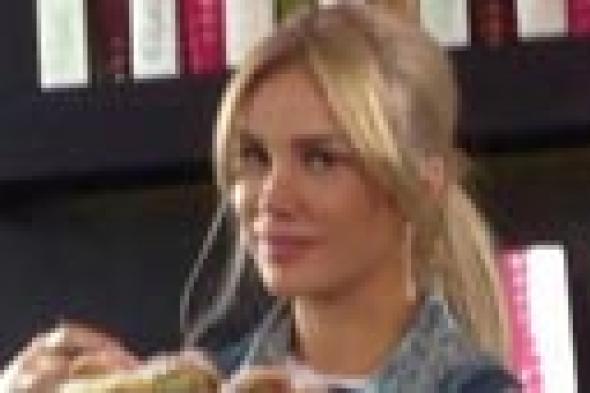 صورة: نيكول سابا "حلوانية" في "فرق توقيت"