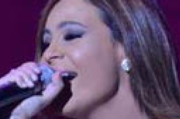 بالصور والفيديو: تألق كارول سماحة في حفلات هولندا