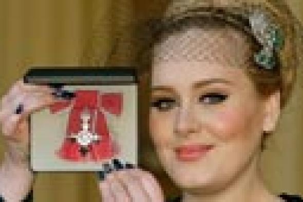 أديل تلمح لطرح ألبوم جديد بعنوان "25"