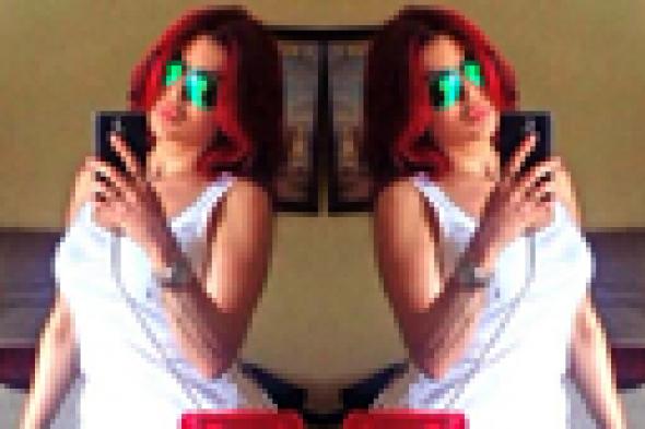 صورة: "تاتو" جديد يزين ذراع هيفاء وهبي