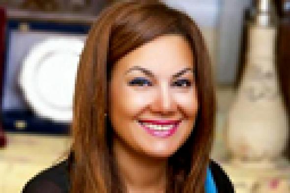 إيقاف بثينة كامل عن تقديم النشرات بسبب سلسلة "الهلال والصليب"