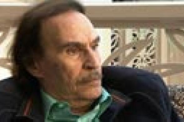 عزت العلايلي: سأنتخب السيسي لأنه عرض نفسه للخطر من أجل مصر