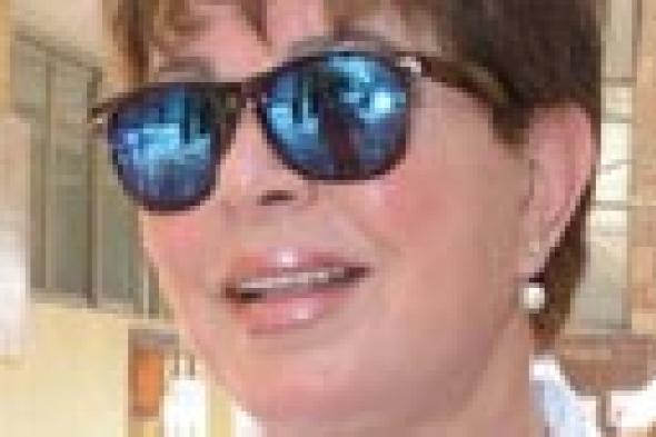 بالصور: نجوى إبراهيم تشارك في الانتخابات الرئاسية بملابسها الرياضية