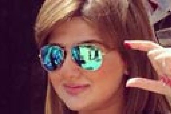 بالصور: شذى تخرج من أحزانها وتنتخب السيسي