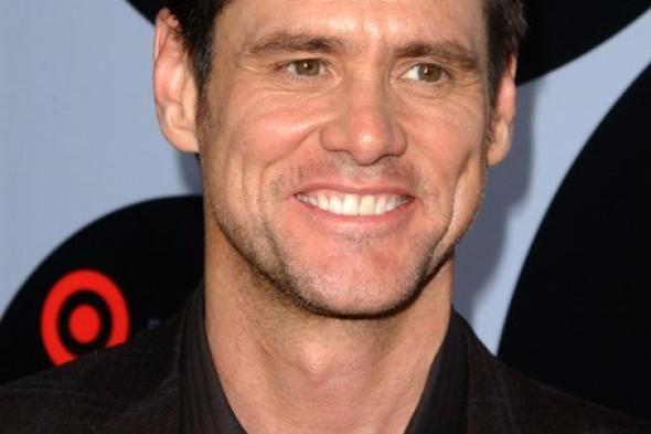 جيم كاري يحصل على الدكتوراه الفخرية بولاية "آيوا" الأمريكية