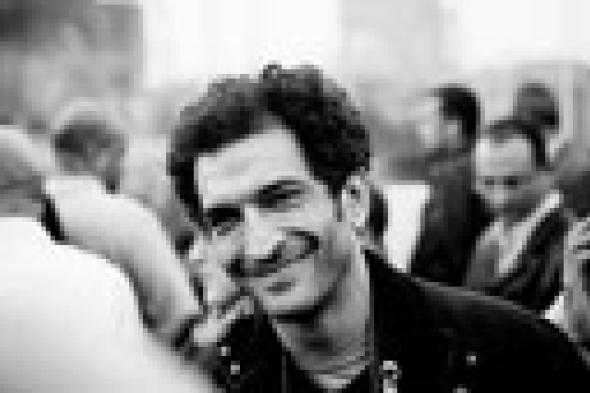 لماذا اعتذر عمرو واكد لجمهوره؟