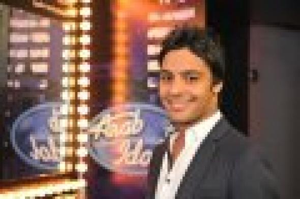 بالفيديو: بعد فوز السيسي بالرئاسة.. أحمد جمال يطرح "هنحب مين غيرها"