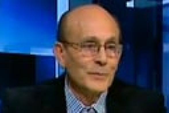 فيديو- محمد صبحي يبكي بعد فوز السيسي: اليوم نتقبل العزاء في شهدائنا