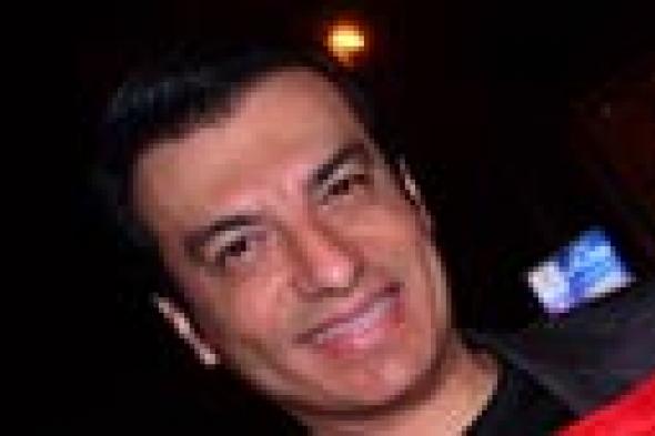 صور: إيهاب توفيق وشذى وهشام عباس يحتفلون بالسيسي رئيسا في "الاتحادية"