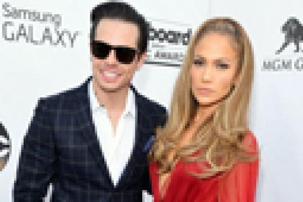 جينفر لوبيز تنفضل عن حبيبها الراقص كاسبر سمارت