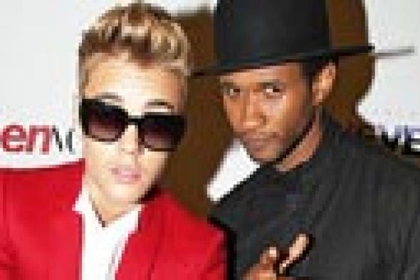 أشر مدافعا عن جستين بيبر: أخطأ كثيرا لكنه ليس عنصريا