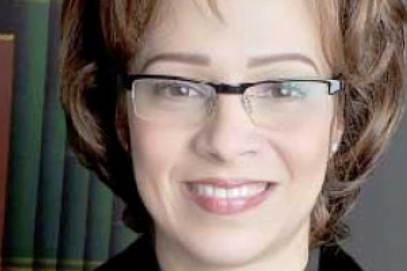 الدكتورة مناهل ثابت: المرأة العربية تملك الكثير كي تعطيه .. لكنها تنتظر