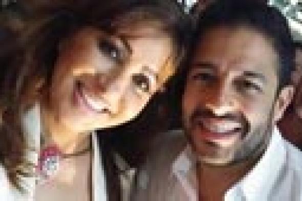 صورة "سيلفي" تجمع لطيفة وحماقي في دبي