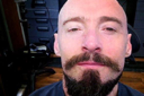 صورة: هيو جاكمان يتخلى عن شعره من أجل "بيتر بان"