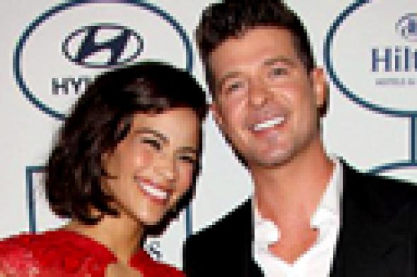 رغم انفصالهما.. روبن ثيكي يحاول استعادة زوجته باختيار اسمها عنوانا لألبومه